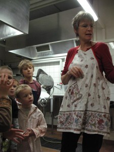 La cuisine avec maîtresse Isabelle (1P)