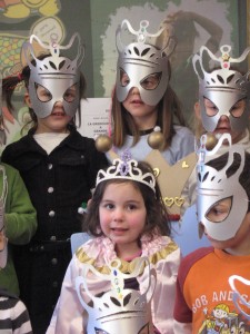 Pause photo avec les princesses et les princes de l'école